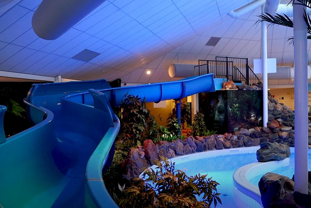 Subtropisch zwembad van Recreatiepark De Leistert (VIDEO)