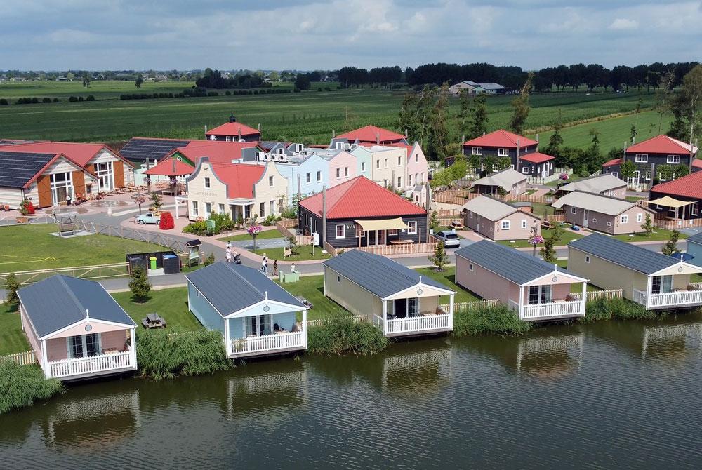 Vakantiepark Molenwaard: Geweldig familiepark mèt Fien & Teun (VIDEO)