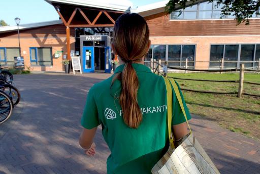 Inpaklijst vakantiehuisje op vakantiepark: 10x wat je écht moet meenemen