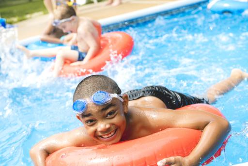 Vakantiepark Zeeland met zwembad? → 8x de leukste!