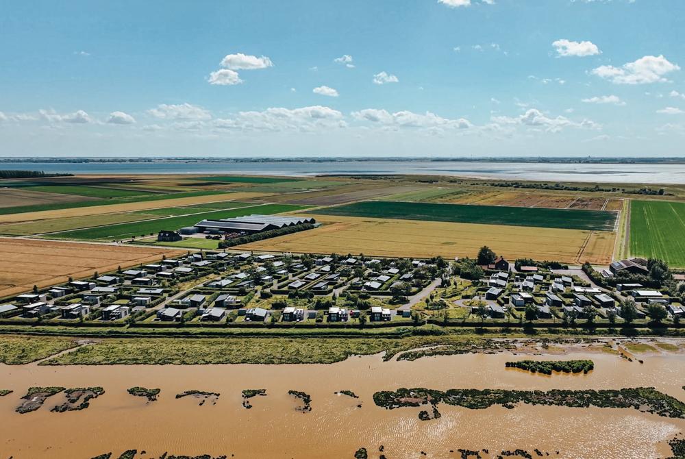Summio Vakantiepark Zeedijk van boven: Top plek op Goeree-Overflakkee (VIDEO)