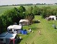 Nederlanders vieren zomervakantie in Nederland