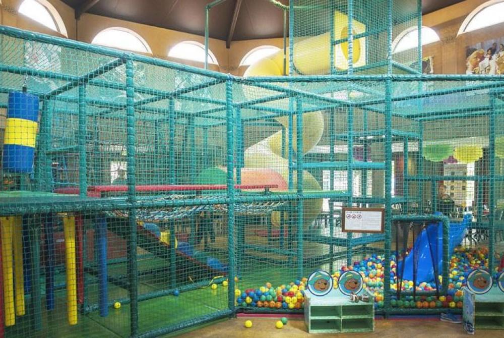 Indoor speeltuin Landal Stroombroek