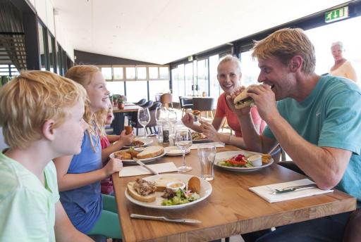 Steaks & Burgers: hét nieuwe restaurant van Landal Beach Resort Ooghduyne