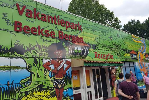 VIDEO: Vakantiepark Beekse Bergen in beeld