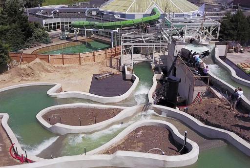 Nieuwe wildwaterbaan in Center Parcs Park Zandvoort getest (Foto's)