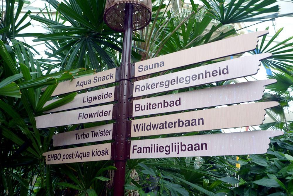 Bewegwijzering in het zwembad van De Eemhof