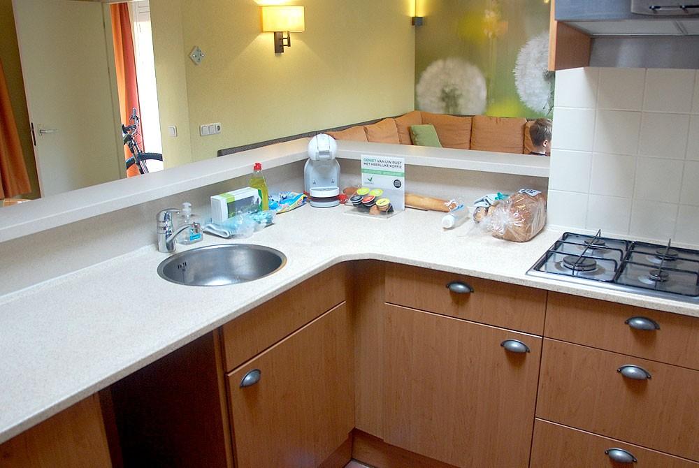 De keuken - bungalow Center Parcs De Eemhof