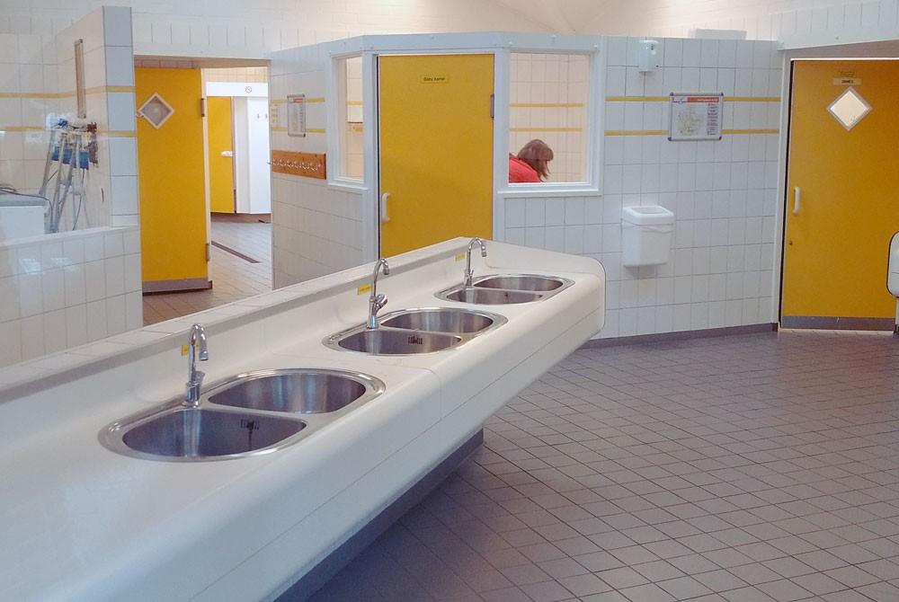 Sanitairgebouw van Beerze Bulten
