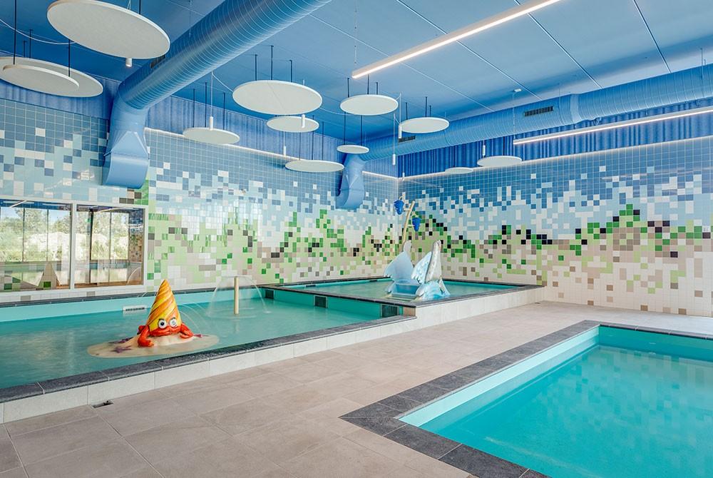 Zwembad, Landal Strand Resort Ouddorp Duin