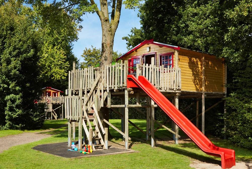 Boomhut met glijbaan, Vakantiepark Dierenbos