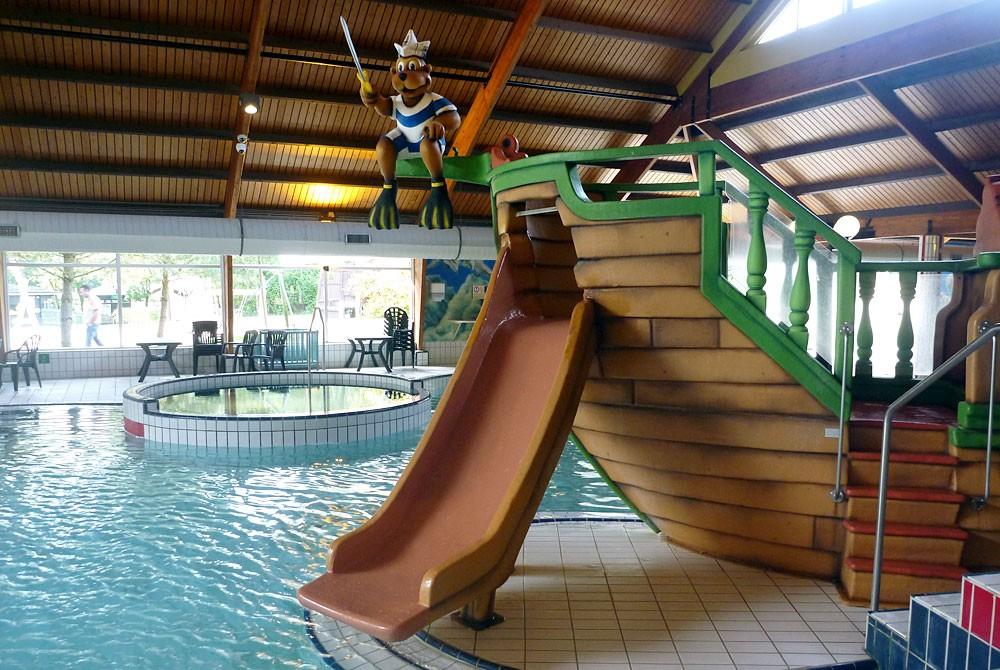 Glijbaan in het zwembad, Landal Coldenhove