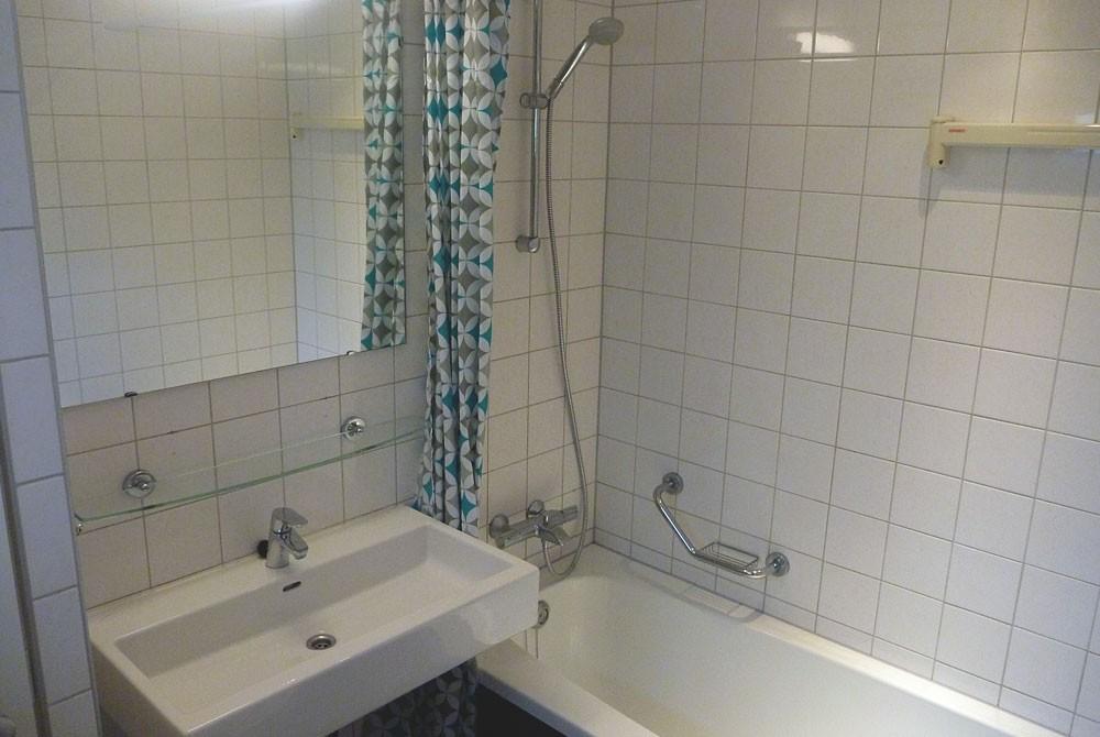 Badkamer in de bungalow, Landal Heideheuvel