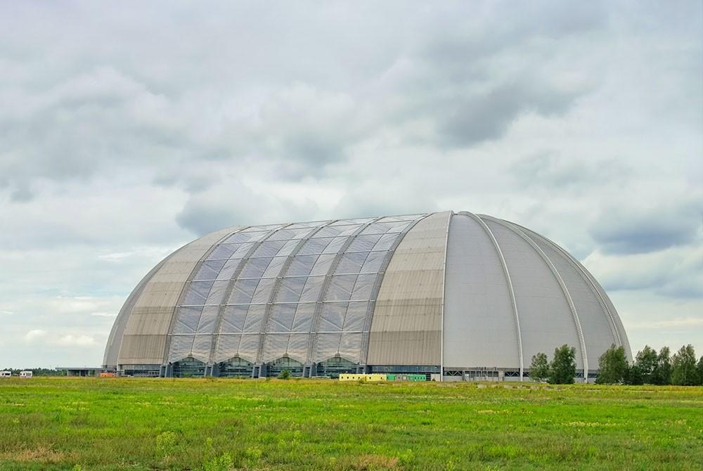 Voormalige hangar wordt subtropisch zwembad