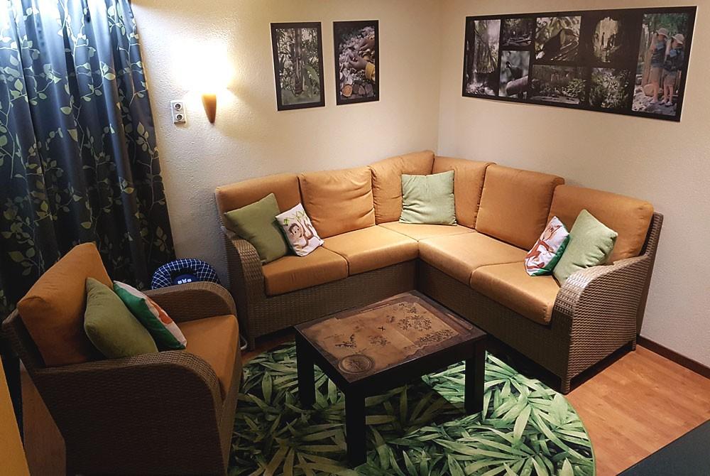 Zitgedeelte van de cottage, Center Parcs Het Heijderbos