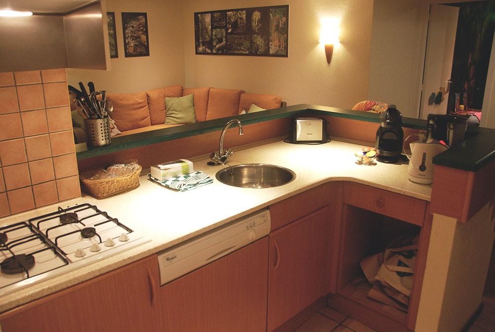 Keuken van de bungalow, Center Parcs Het Heijderbos