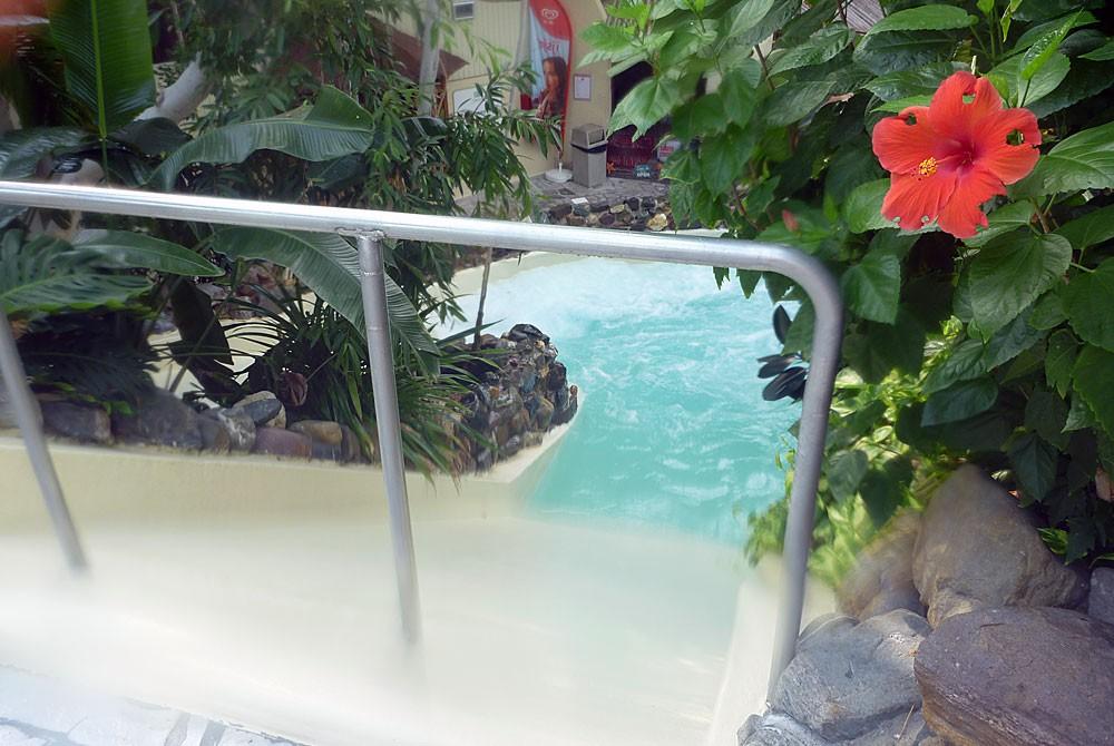 Familieglijbaan in het Aqua Mundo zwembad