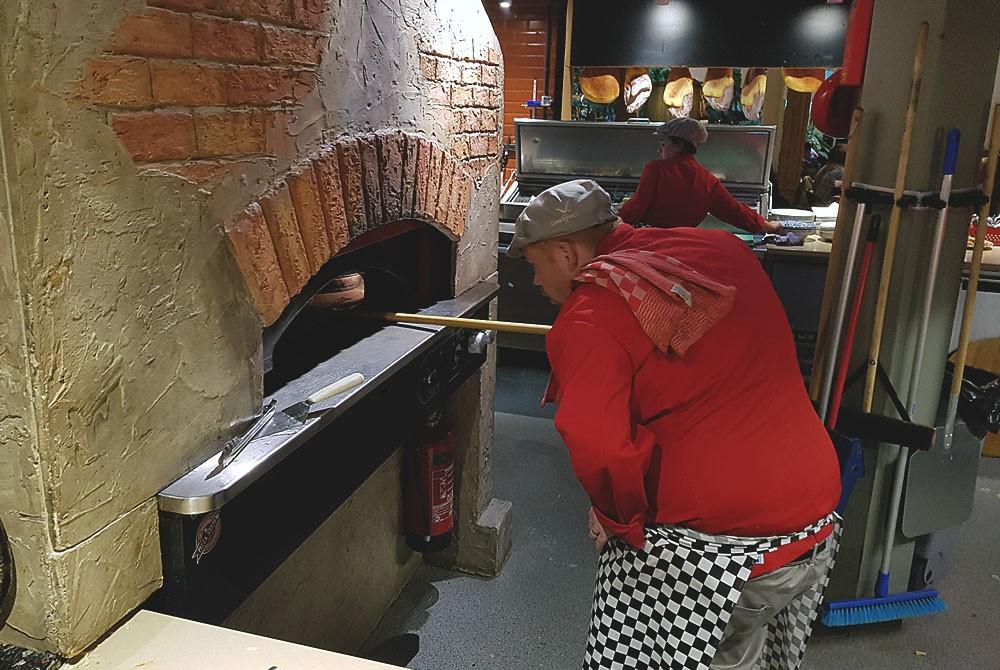 Pizzabakker bij Nonna's, Het Heijderbos
