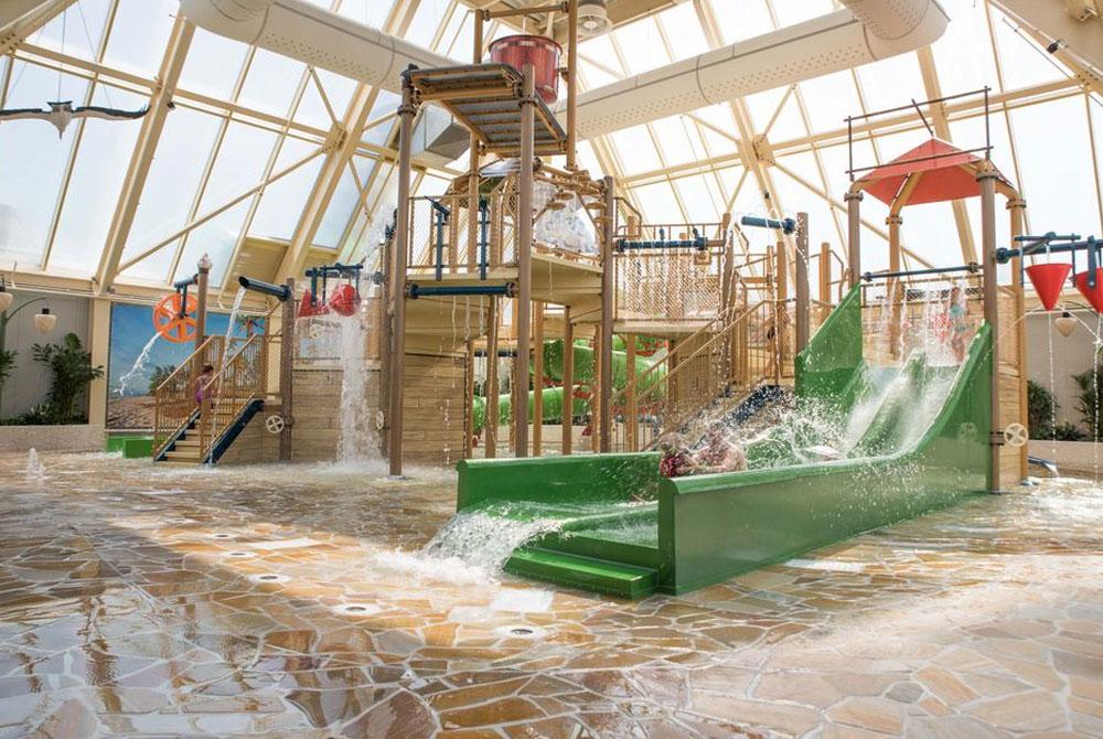 Water Playhouse in het zwembad van Center Parcs Port Zélande
