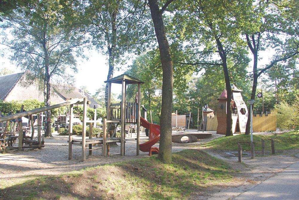 De leuke speeltuin van Landal Twenhaarsveld