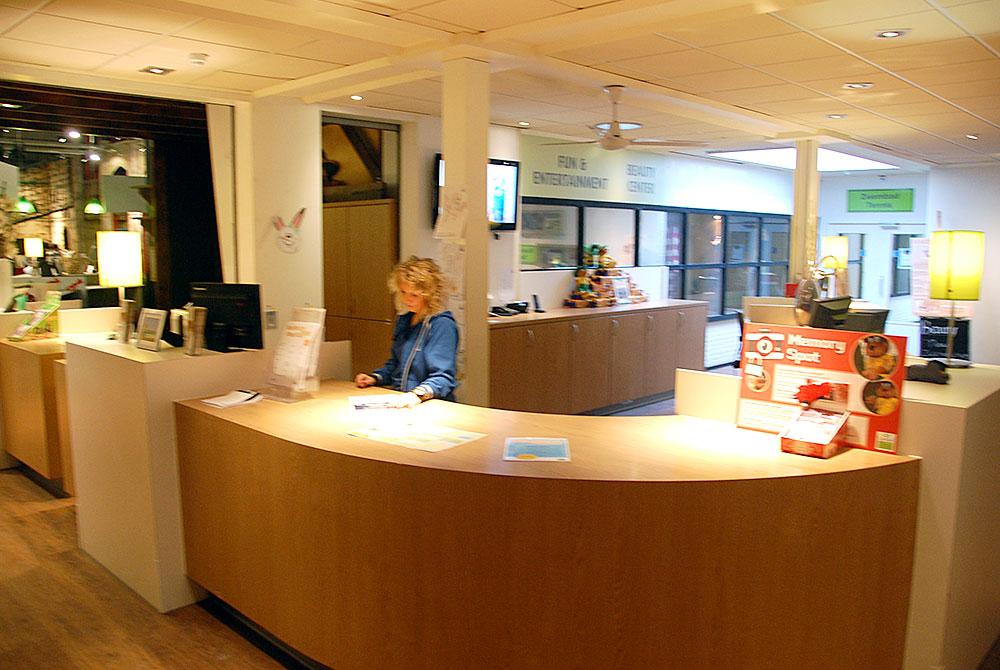 Activiteiten boeken bij de infobalie, Landal Hoog Vaals