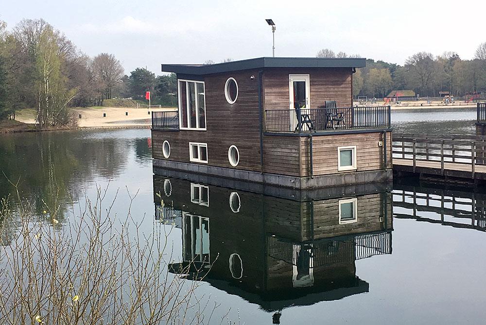 Woonboot bij De Kempervennen