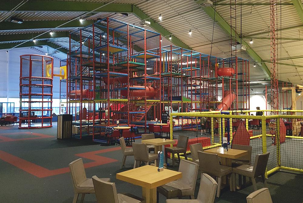 Vakantiepark met binnenspeeltuin / indoor speelparadijs - Reisliefde Vakantiepark met binnenspeeltuin / indoor speelparadijs - Reisliefde