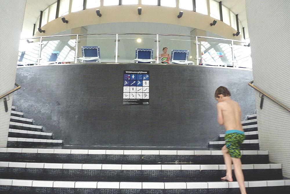 Trap naar de wildwaterbaan, Hof van Saksen