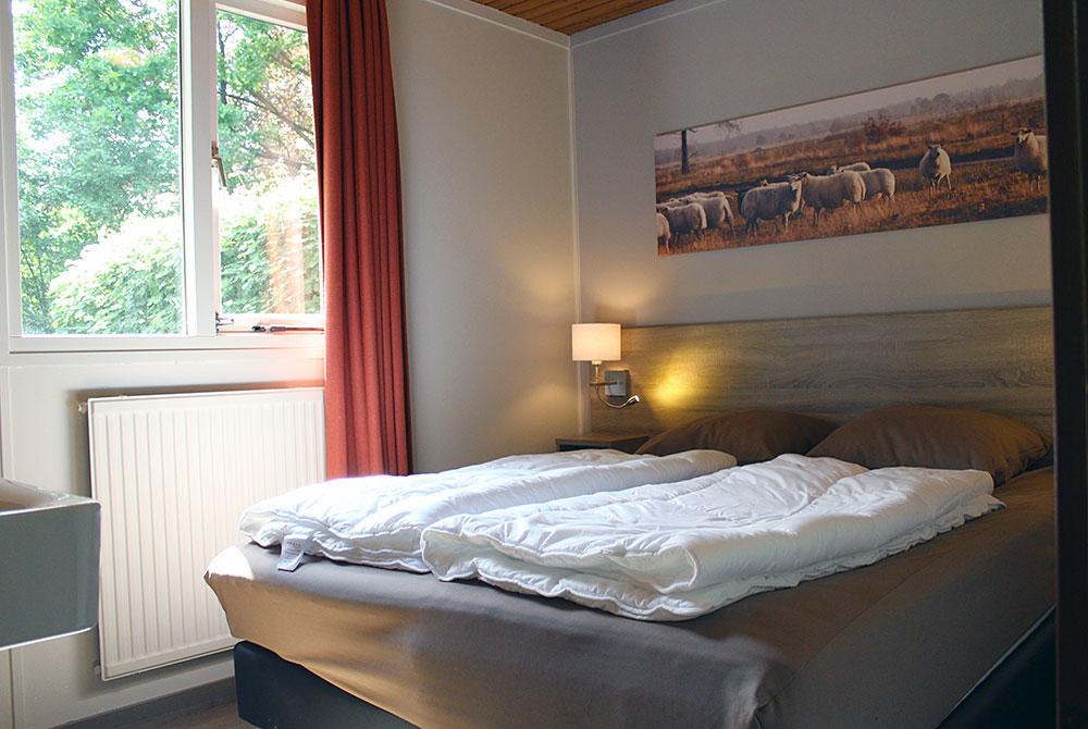 Slaapkamer in de bungalow, Landal Aelderholt