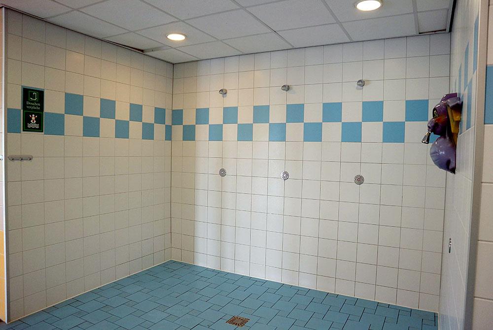 Douche in het zwembad, Landal Orveltermarke