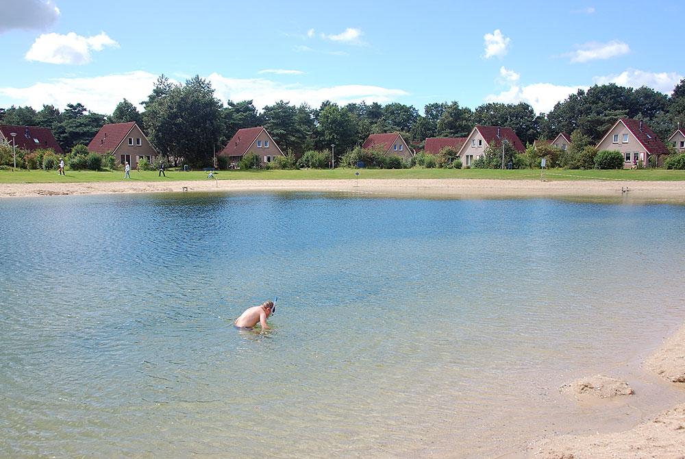 Zwemmen in het meer, Landal Landgoed 't Loo
