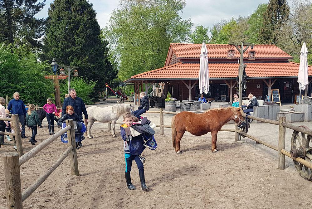 Ponyrijden, Landal Het Land van Bartje