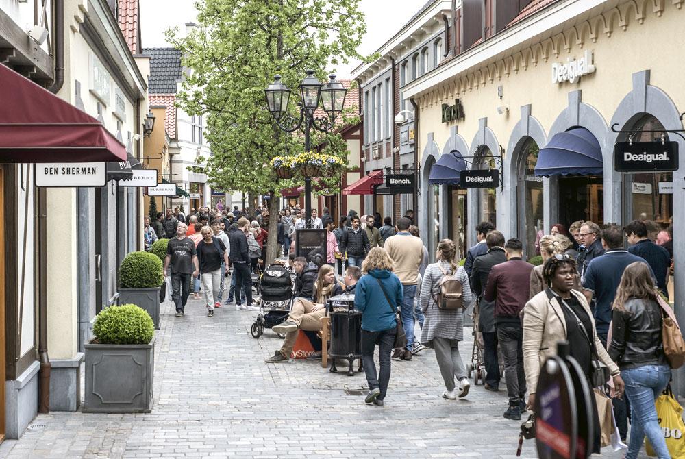 Designer Outlet Roermond, Landel De Lommerbergen