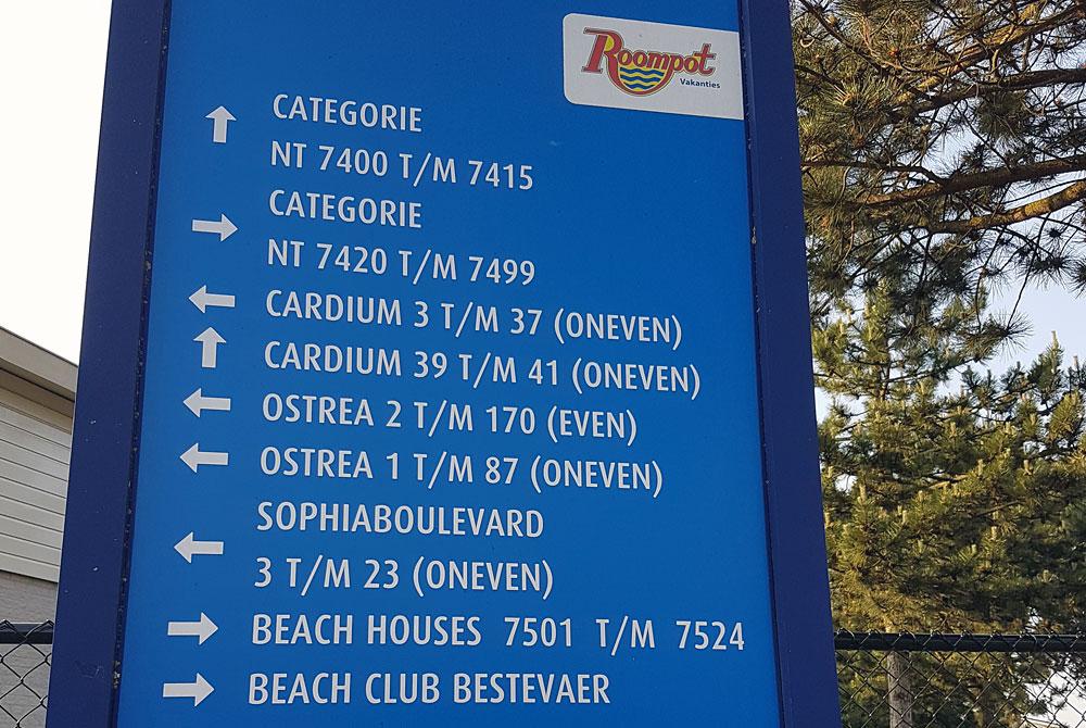 Bord op Roompot Beach Resort