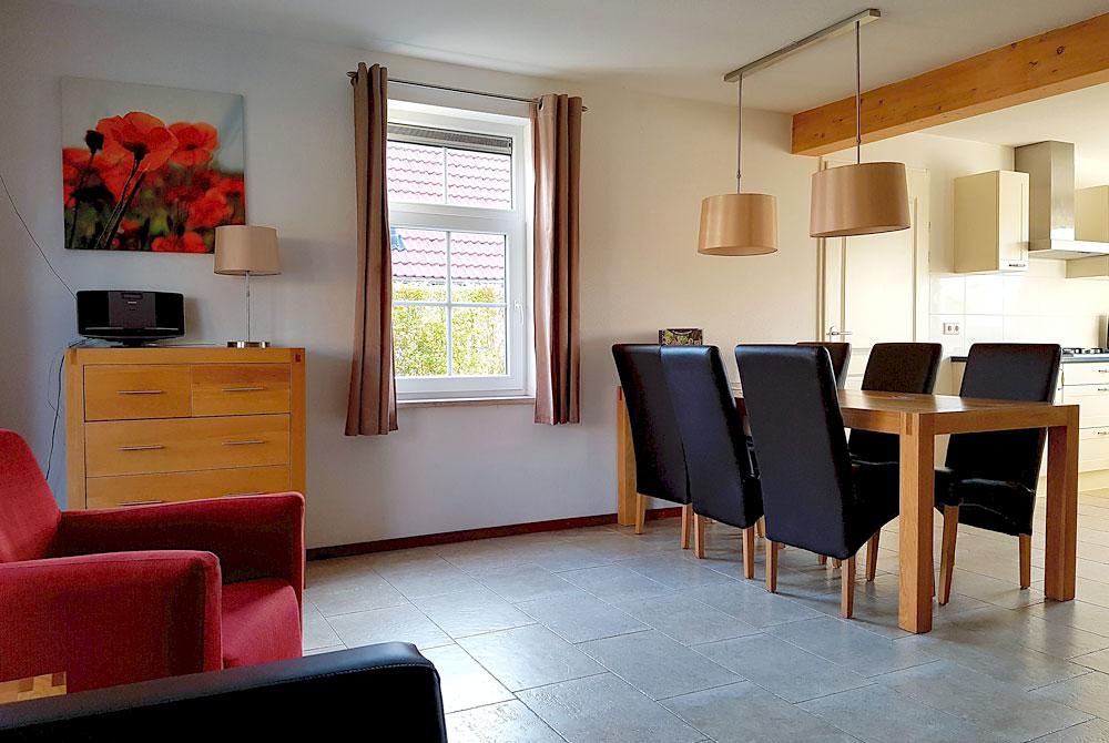 Eeethoek, Bungalow type 6 VIP, Buitenhof de Leistert