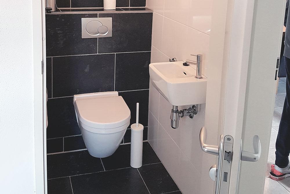 Toilet, Buitenhof de Leistert