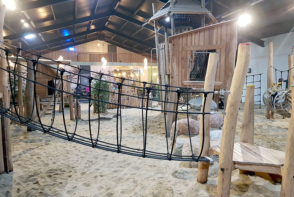 Indoor speelparadijs, Buitenhof de Leistert