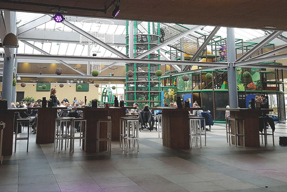 Indoor speelparadijs, Buitenhof de Leistert