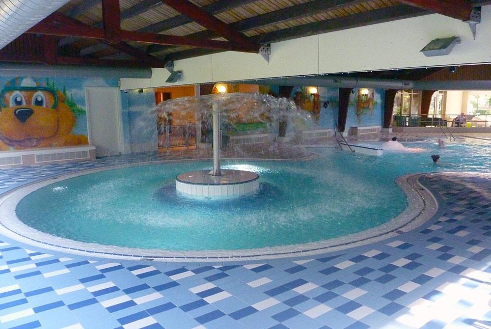 Fontein in het zwembad, Landal Twenhaarsveld
