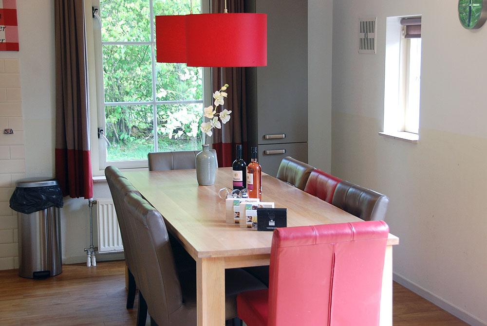 Gezellige eettafel, Landal Het Land van Bartje