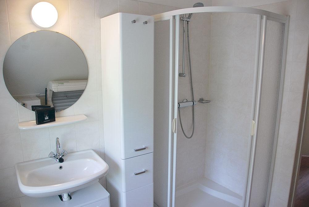 Badkamer van onze bungalow, Landal Het Land van Bartje