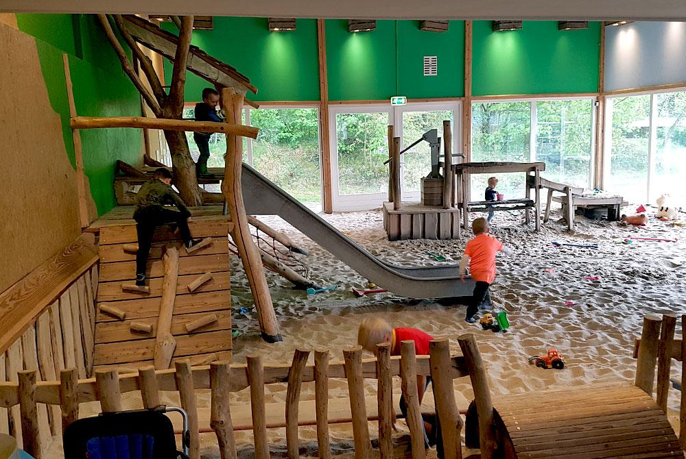 Indoor speeltuin, Landal Het Land van Bartje