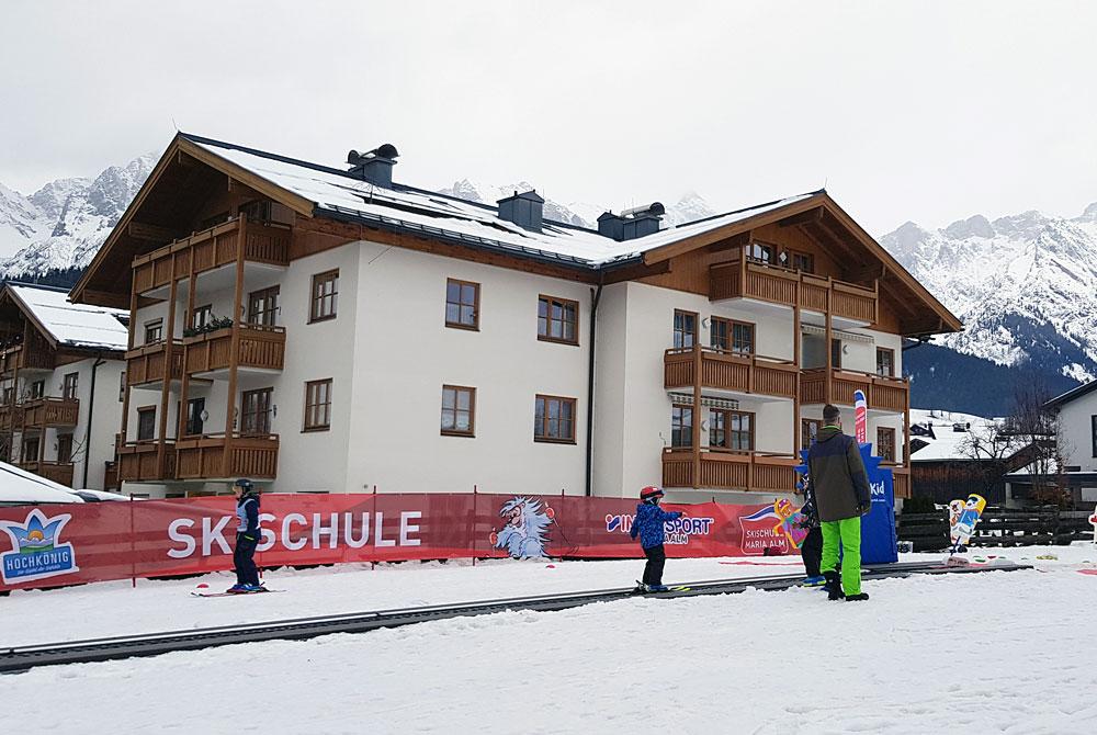 Skischool, Landal Resort Maria Alm