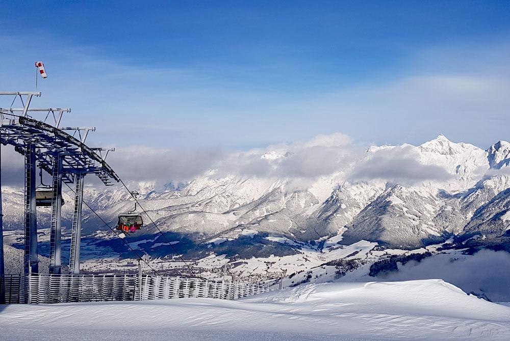 Met de skilift omhoog, Landal Resort Maria Alm