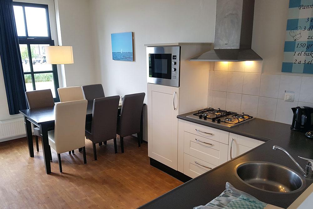 Zithoek in de keuken van ons huisje, Landal Esonstad
