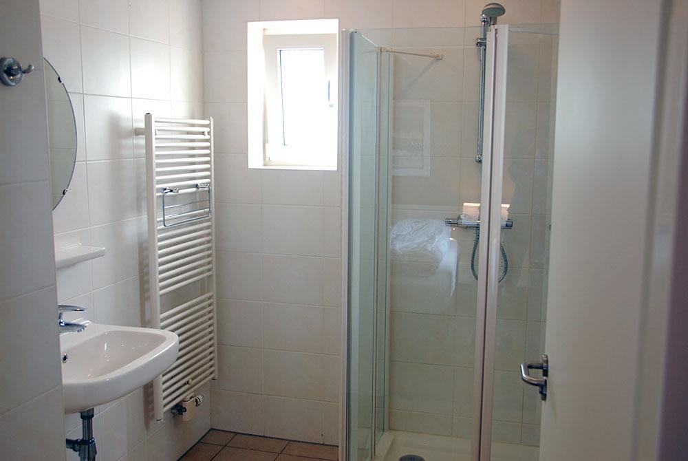 De badkamer van de slaapkamer, Vakantiepark De Krim