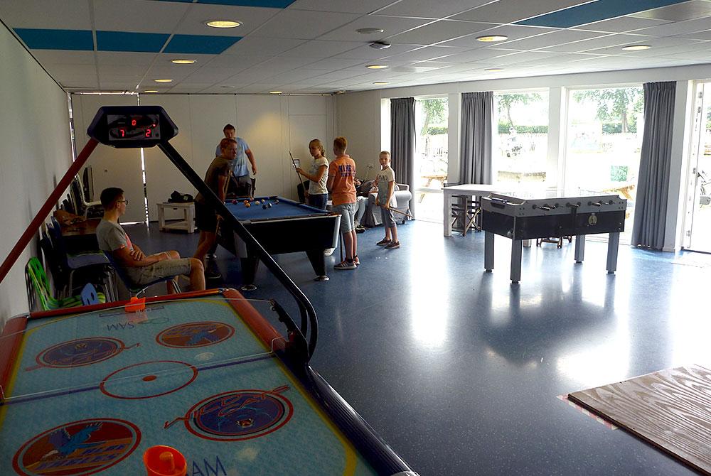 Spelletjes doen, Landal Waterparc Veluwemeer
