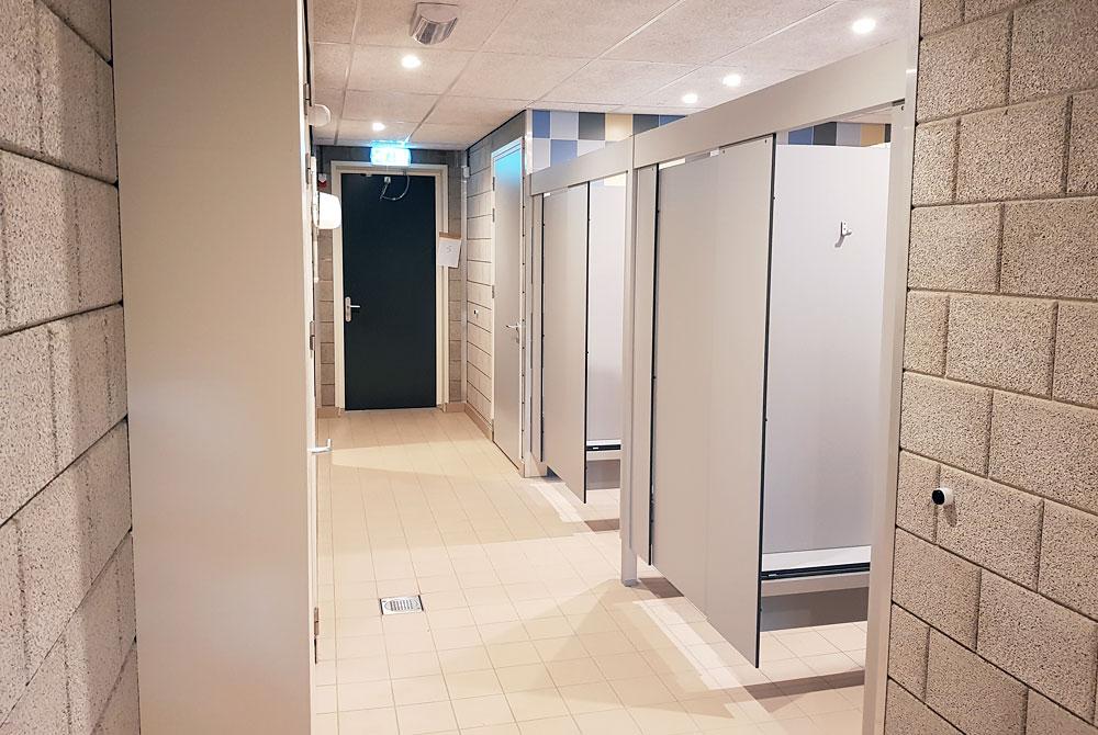 Omkleedhokjes van het zwembad, Landal Kaatsheuvel