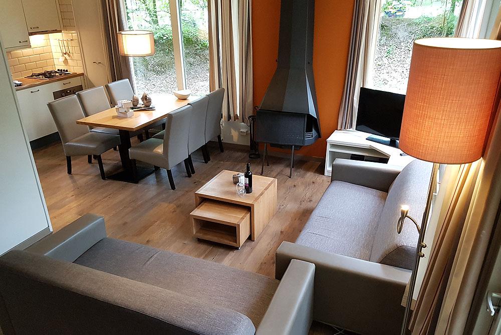Woonkamer van de bungalow, Landal Rabbit Hill