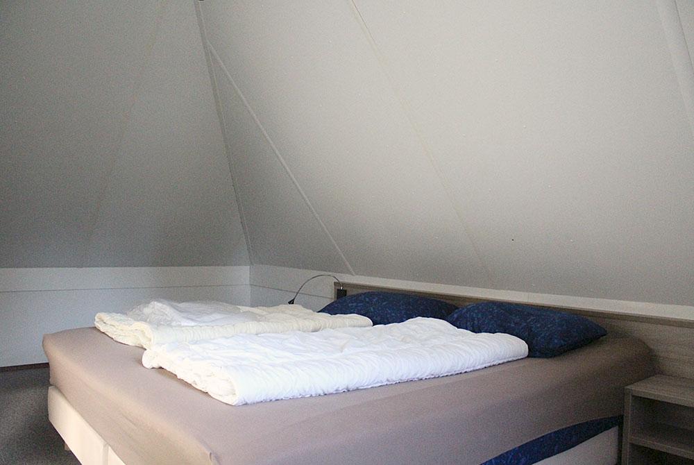 Slaapkamer in het huisje, Landal Landgoed De Hellendoornse Berg